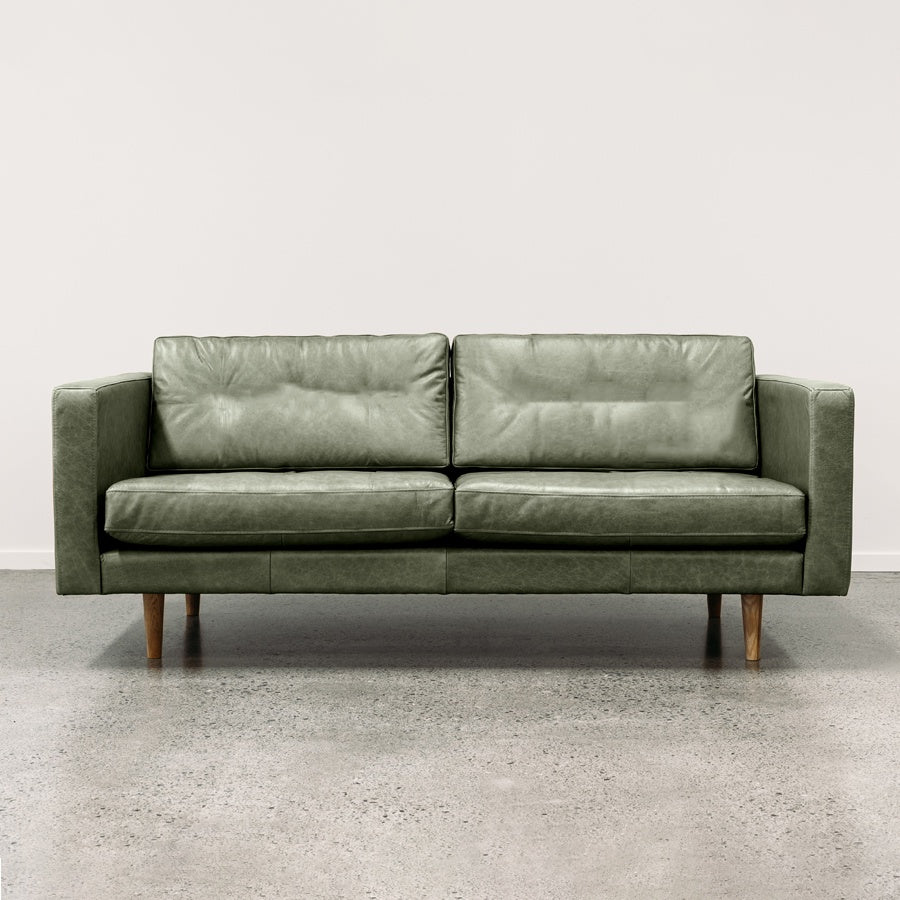 Hamptons sofa in evergreen leather 