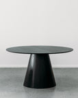 Alice round dining table in black