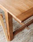 Kairaki dining table