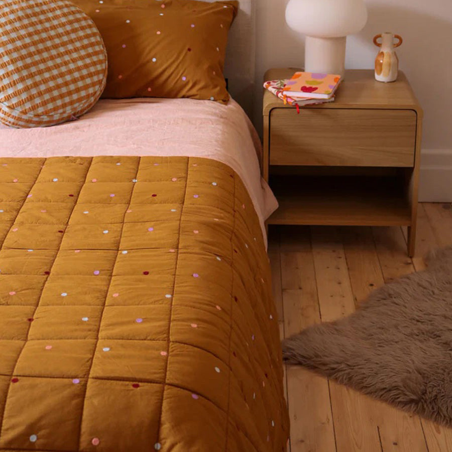 Mocha Dot Quilted Throw
