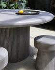 Patras Round Outdoor table in concrete