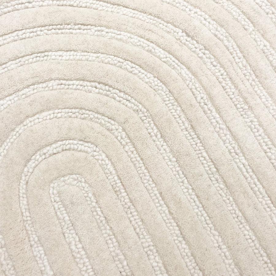 Pluto rug in ivory