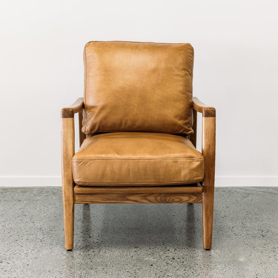 Yukon leather armchair in tan