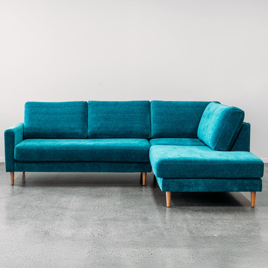 Voyager modular sofa in orleans scuba