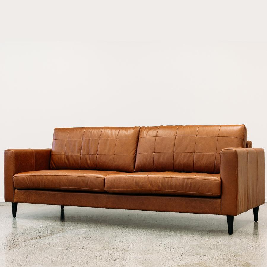 Tango leather sofa in settler tapa