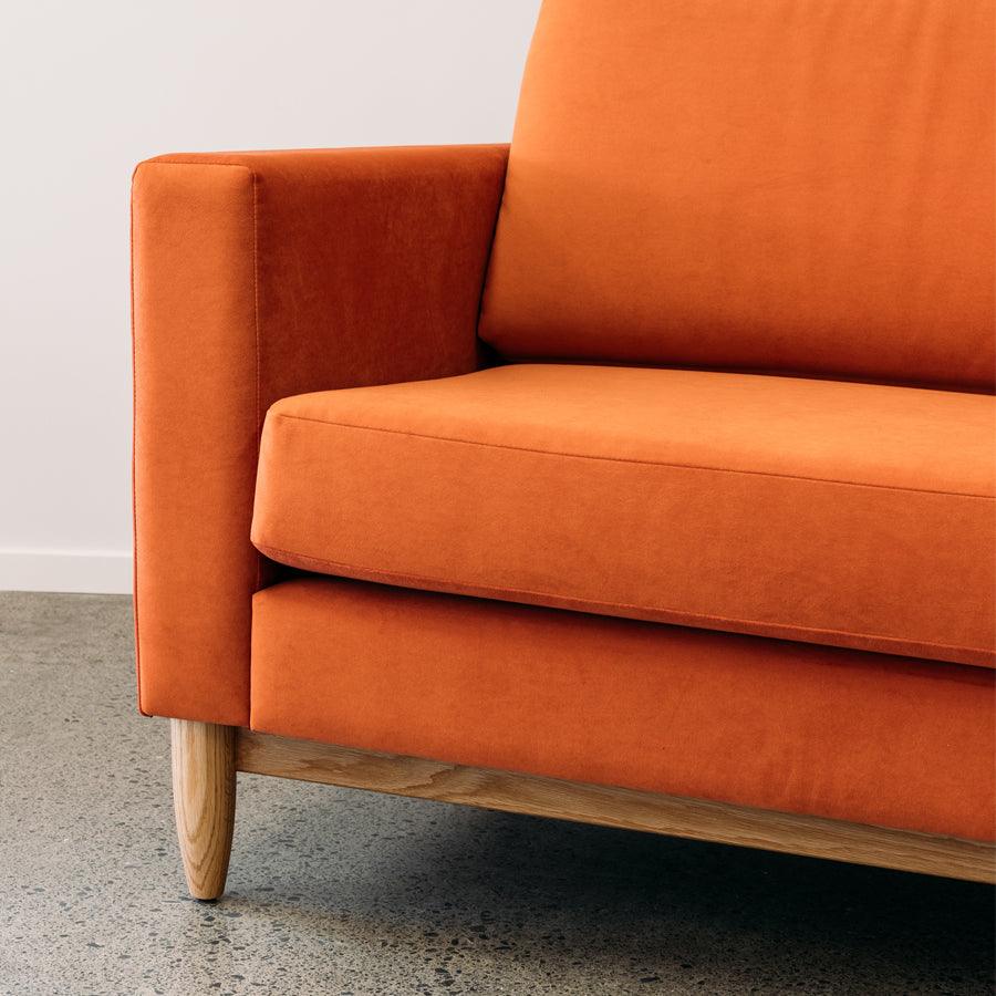 Tango sofa in novara canteloupe