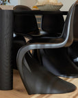 S-Shape dining chair in black