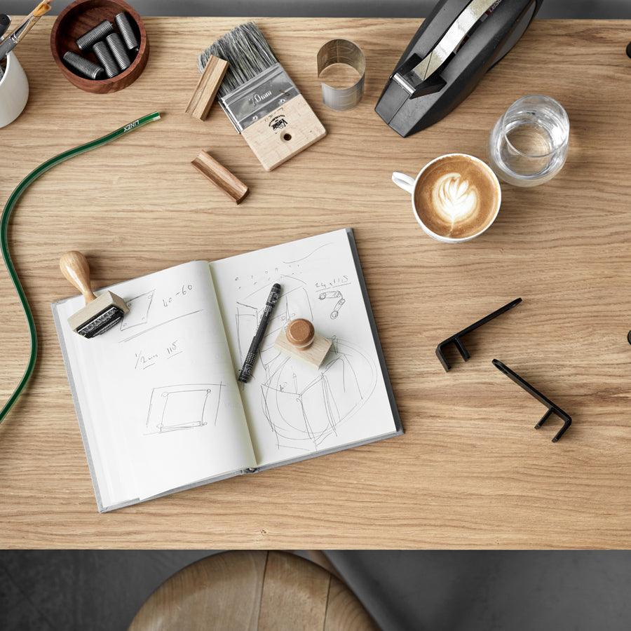 Moebe Shelving System - Desk Oak - Flat lay