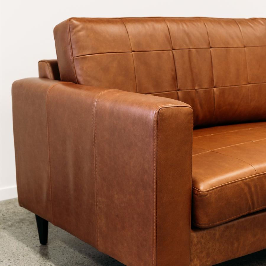 Tango leather sofa in settler tapa