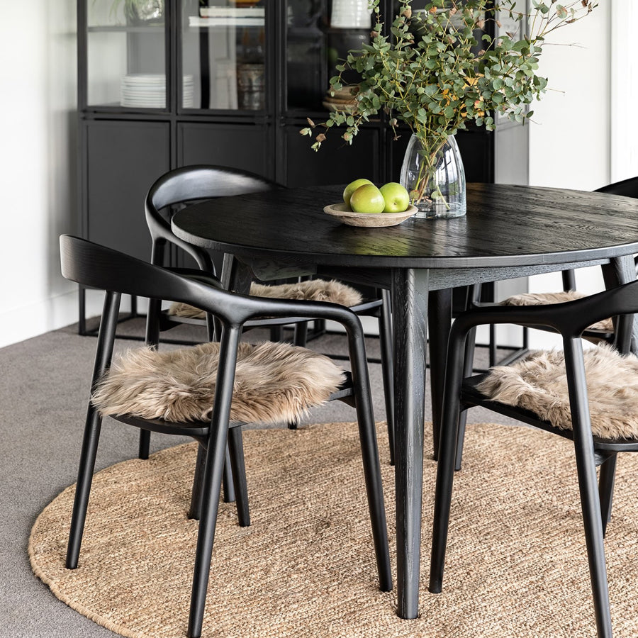 Maraetai Round Dining table in black