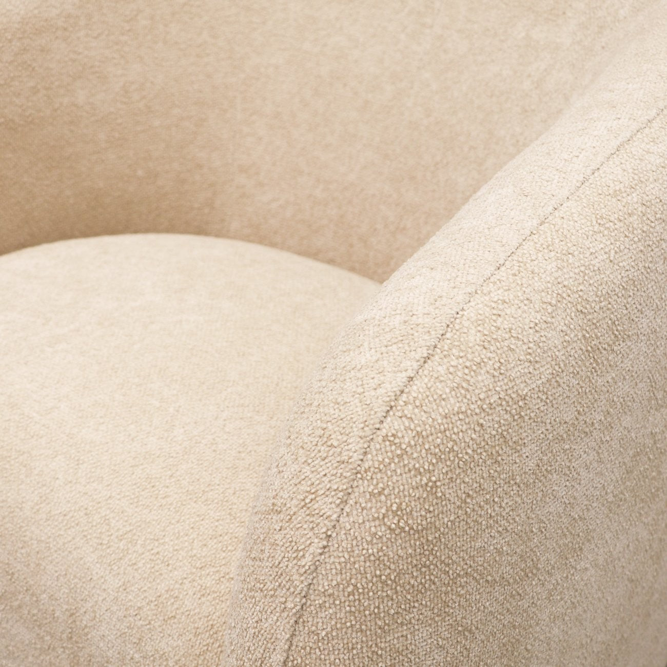 Max swivel armchair in natural
