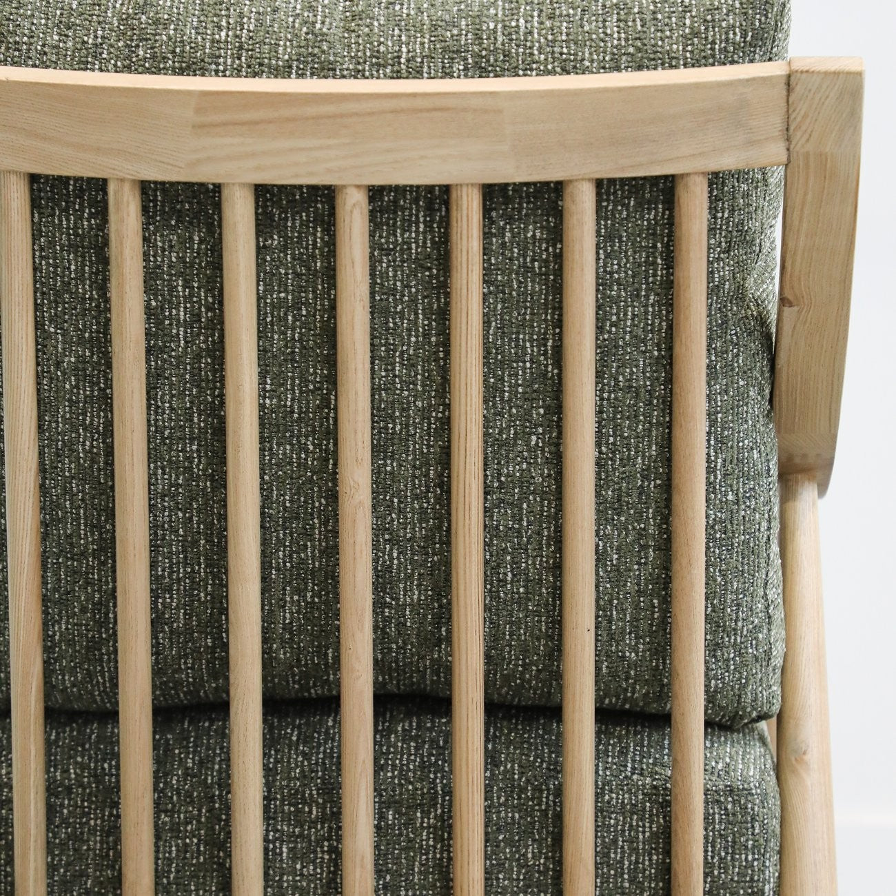 Grace armchair in olive|