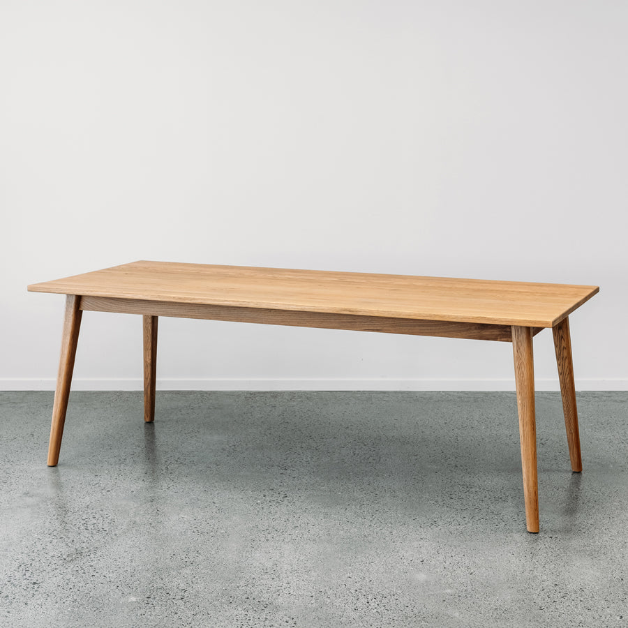 Maraetai Dining Table