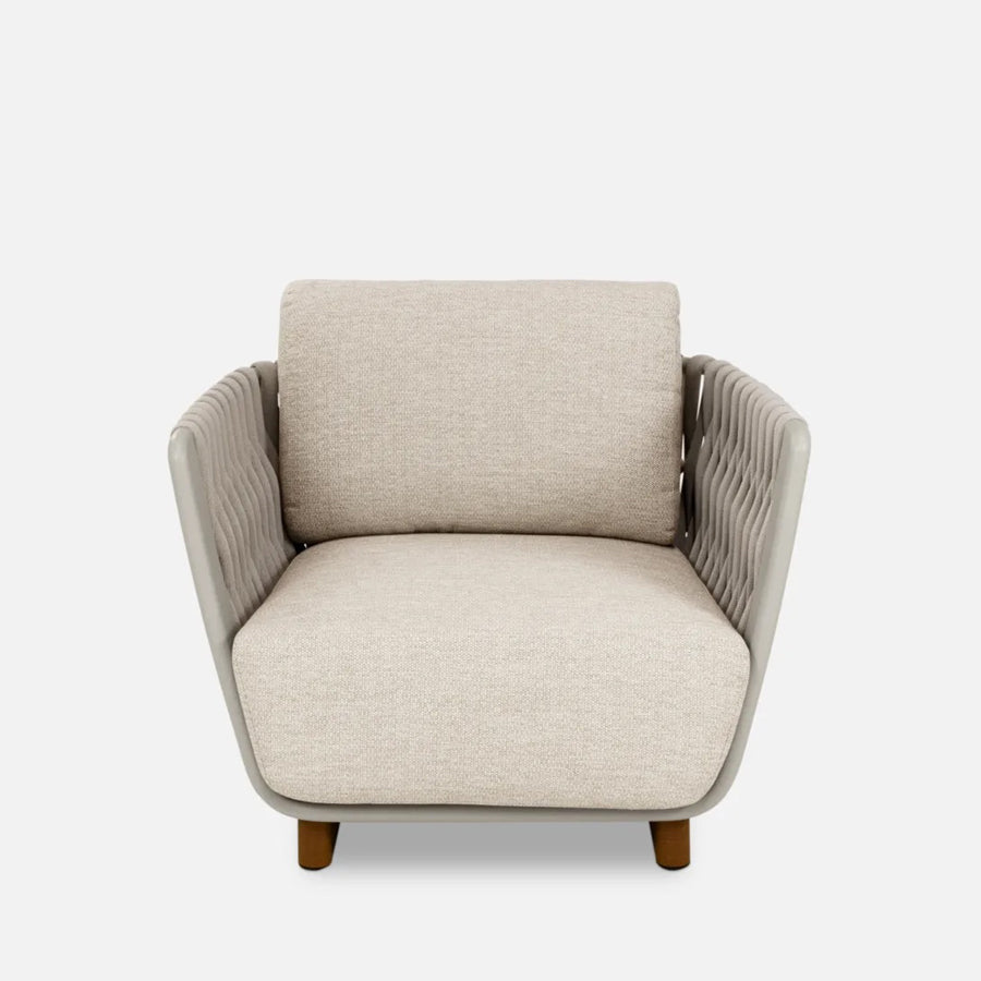 Arika outdoor armchair