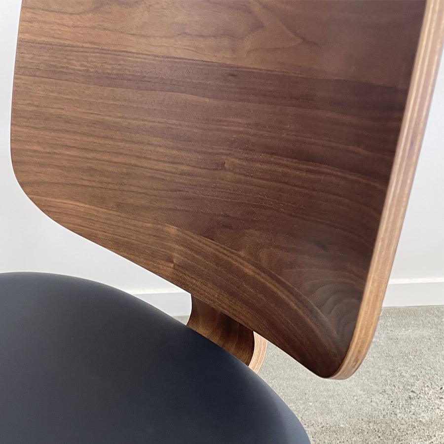Gemini c20 dining chair in walnut
