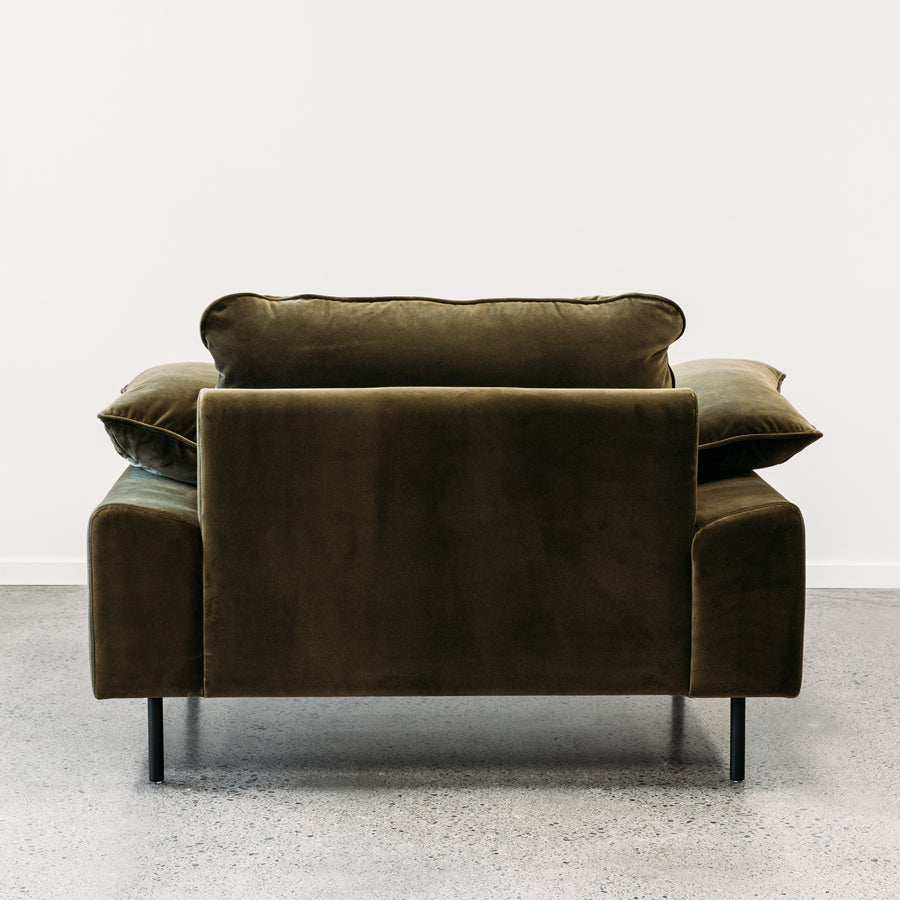 Sicily chair in cypress velvet