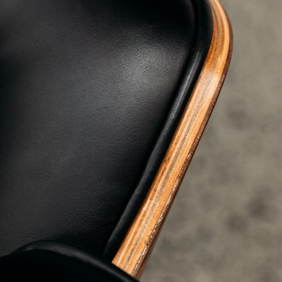 REPLICA EAMES Leather Chair + Ottoman

