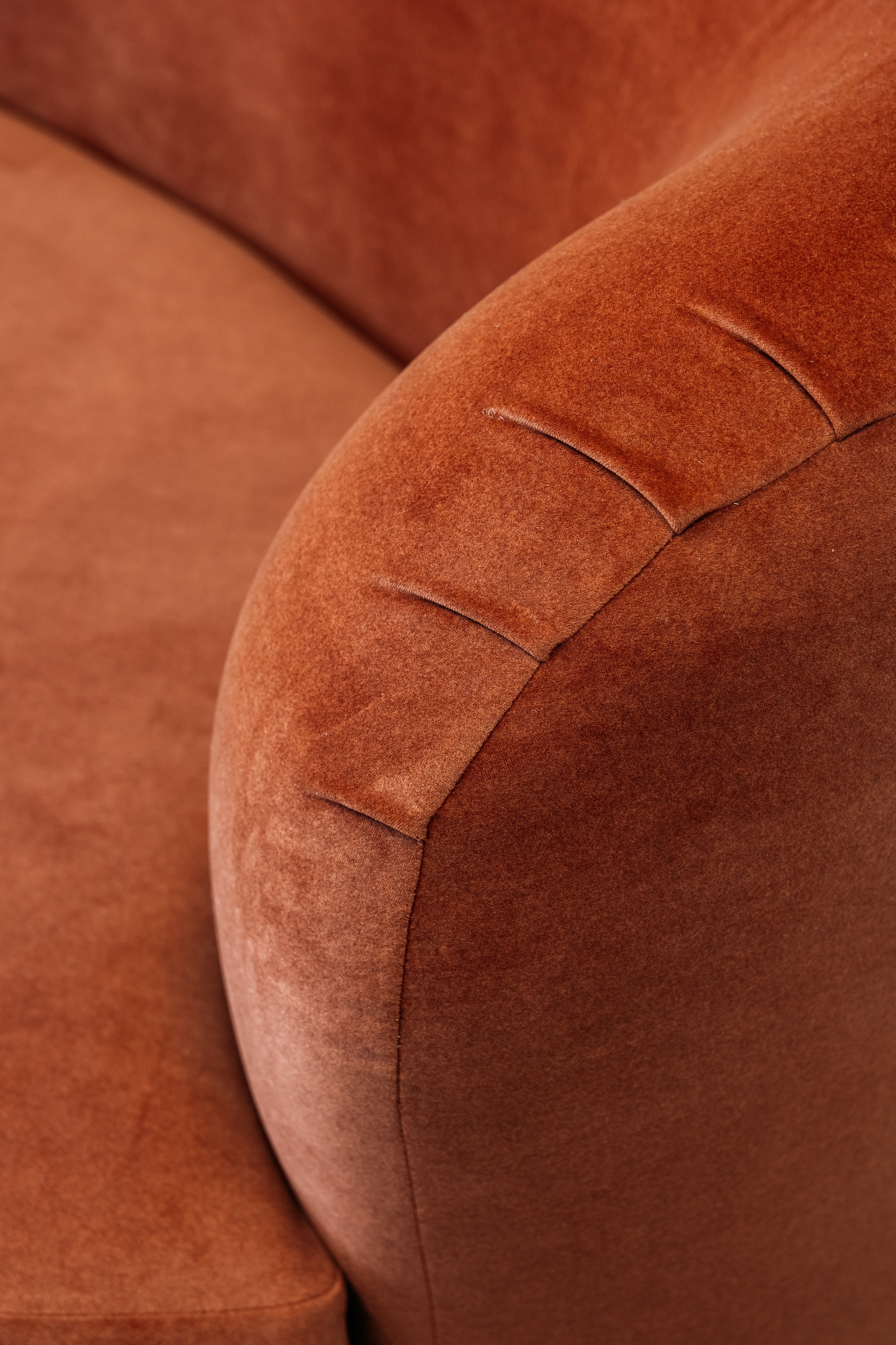 Hendricks Modular curved sofa in ankara terracotta