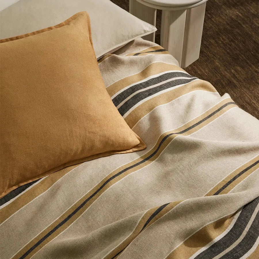 Fiore cushion honey