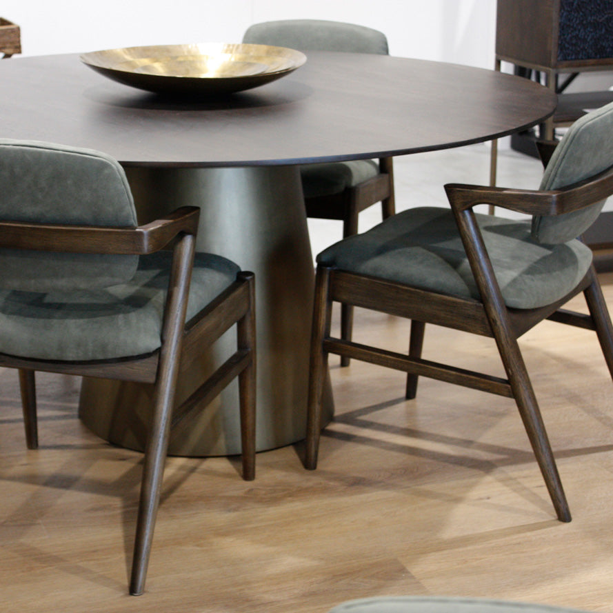 Malibu Round Dining Table