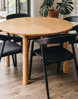 Oliver dining table round 