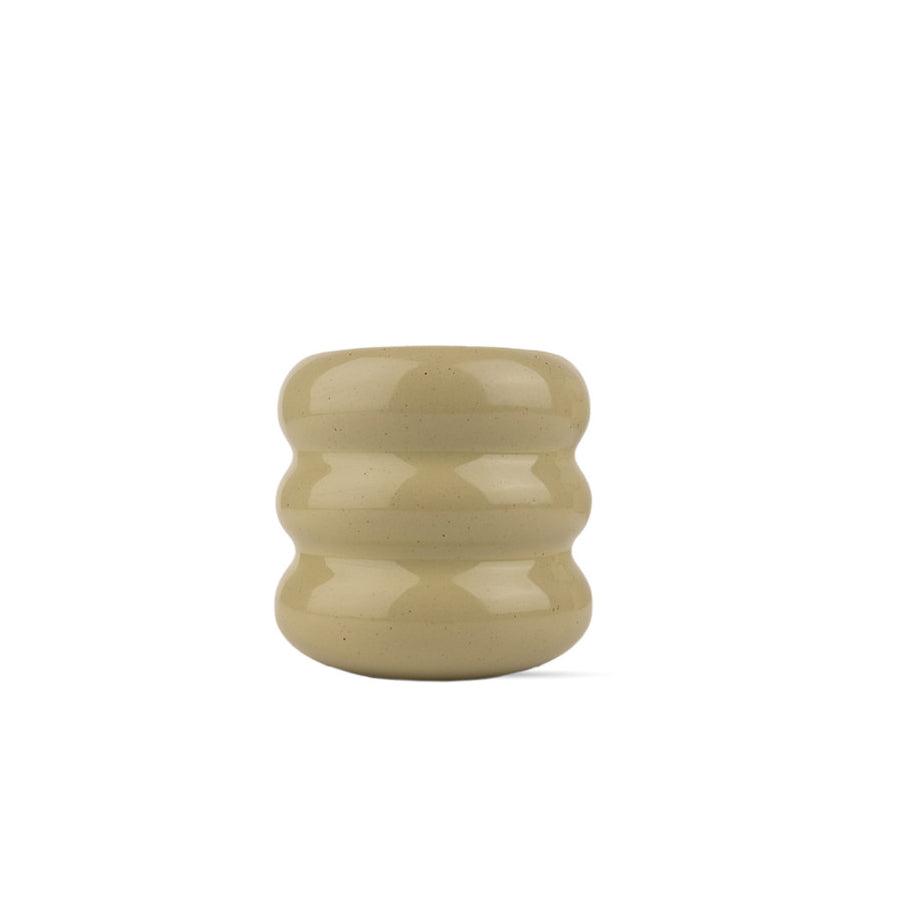 Ceramic candle in scent hyper oscillate