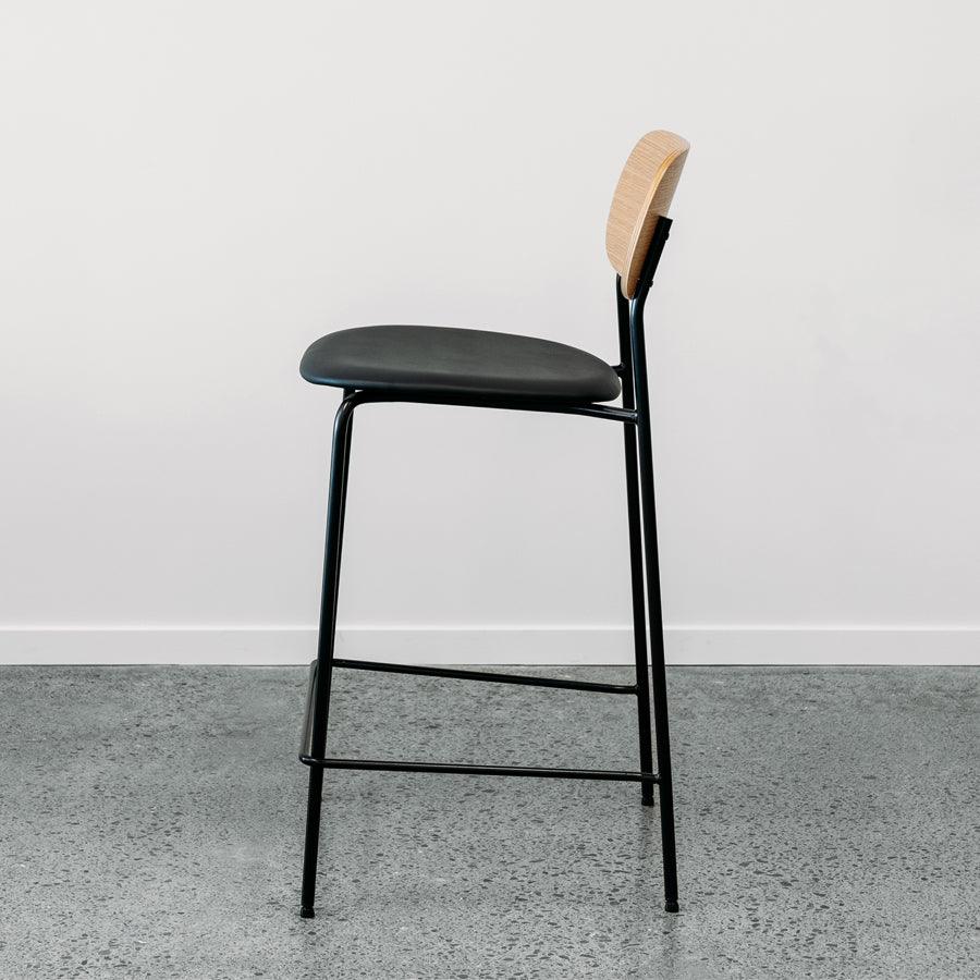 Gemini C38 short barstool in oak