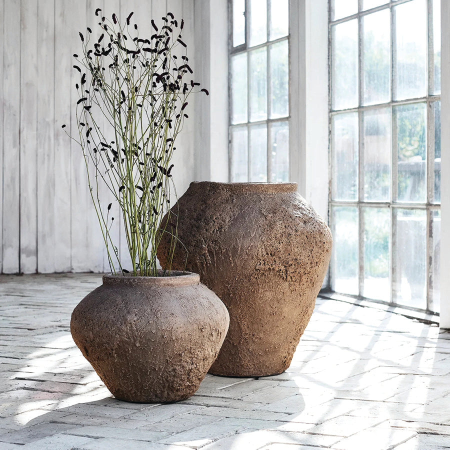 TRACE terracotta pot