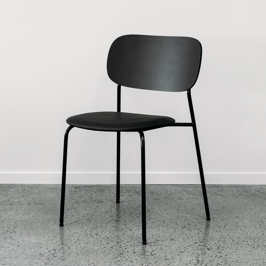 Gemini C38 dining chair in black