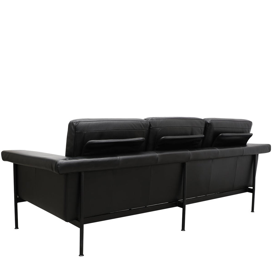 Monte Carlo leather sofa in black