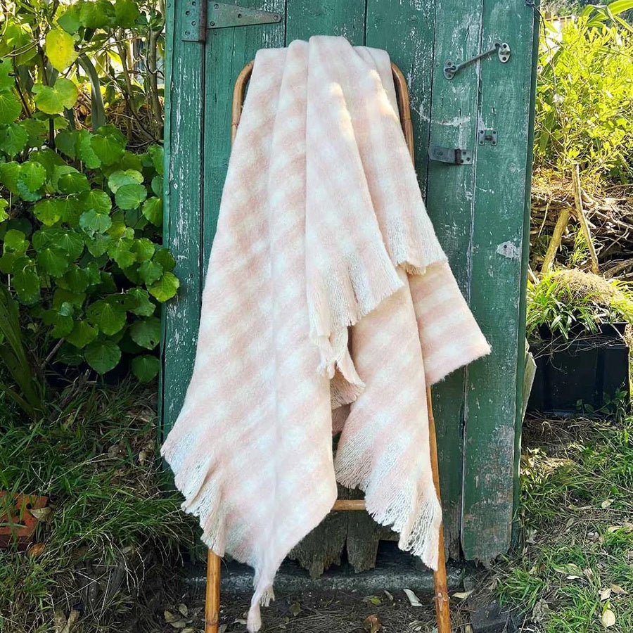 Bliss throw | Blush check