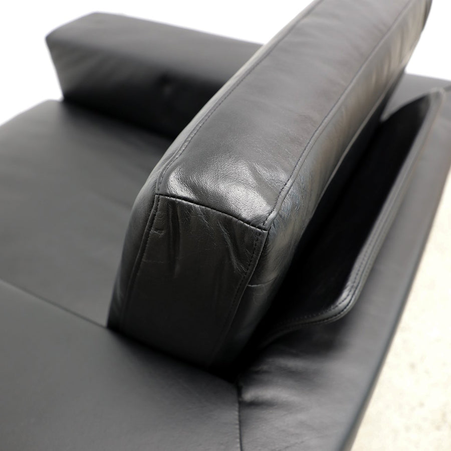 Monte Carlo leather armchair in black