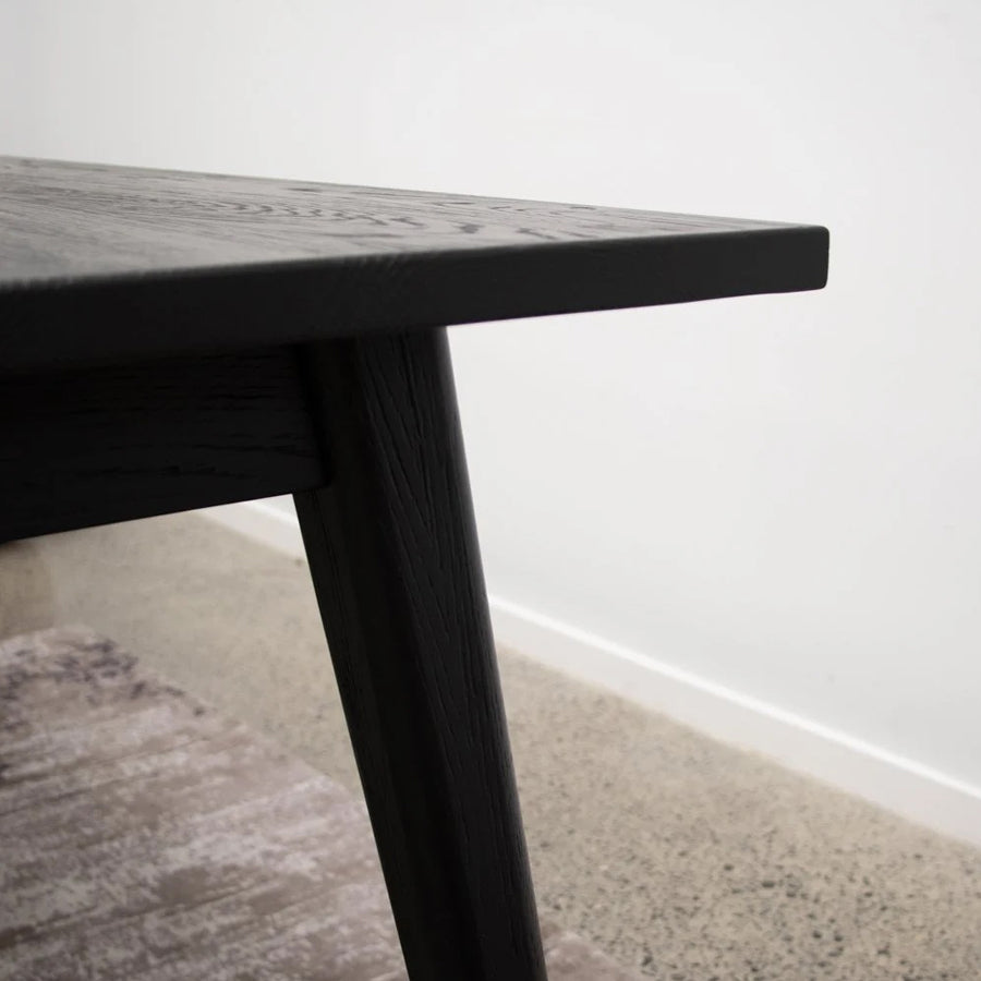 Maraetai bench seat