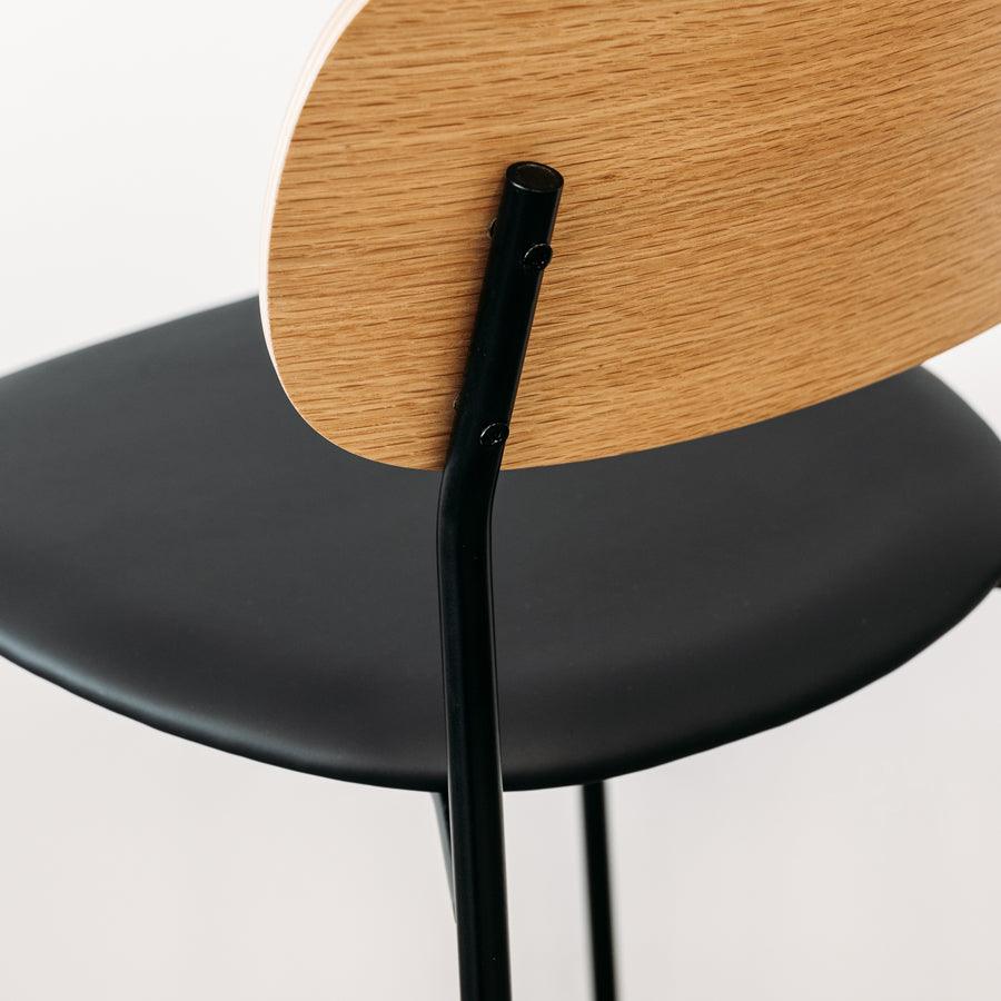 Gemini C38 short barstool in oak