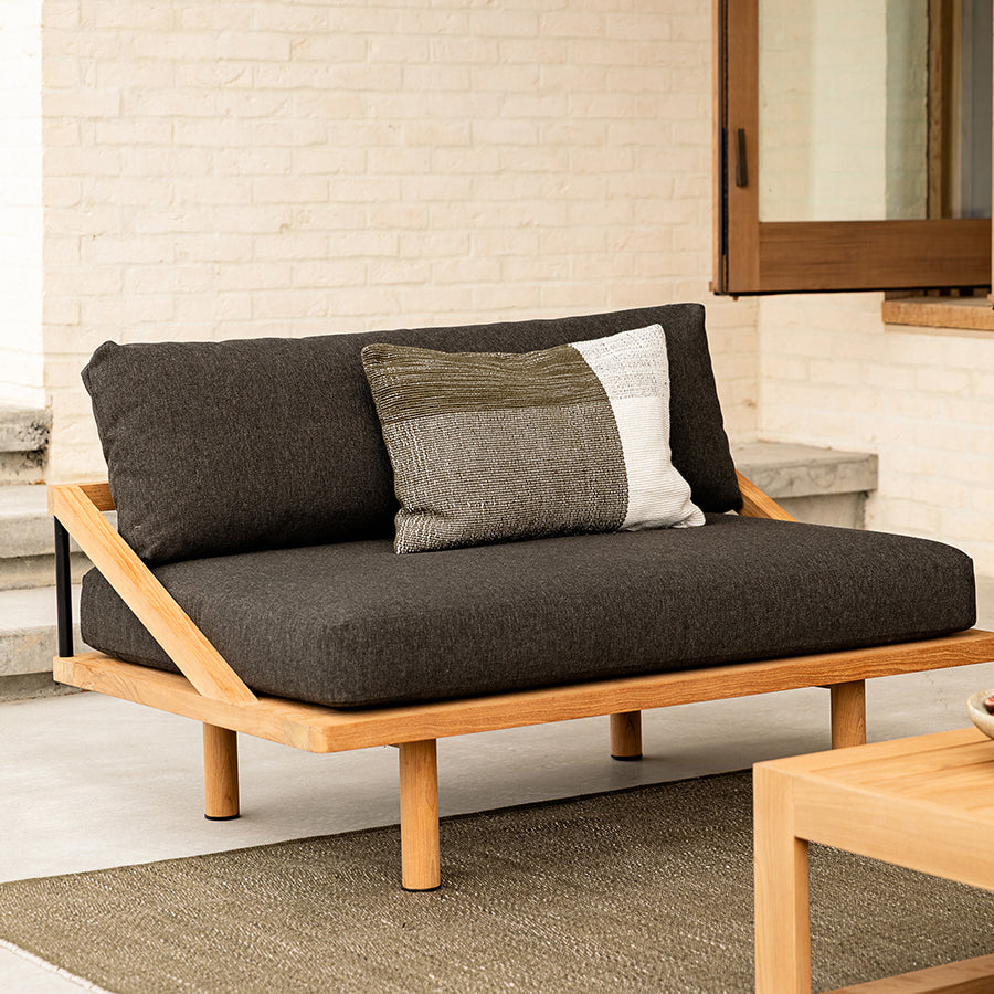 Finn outdoor cushion