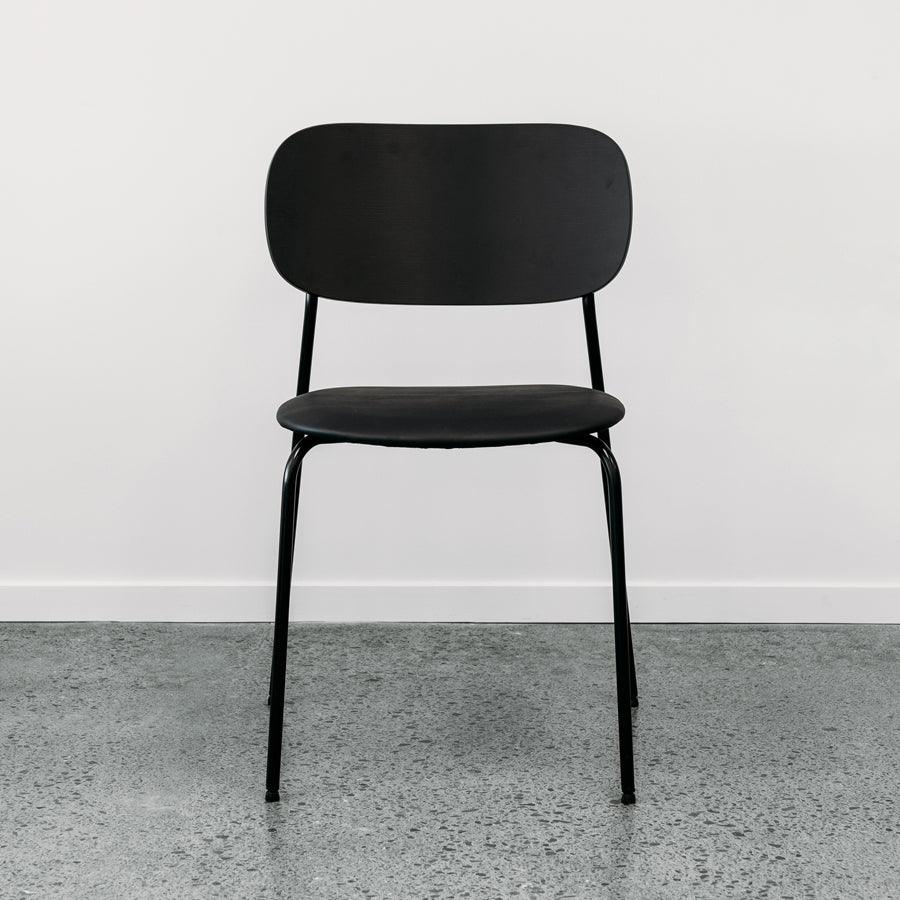 Gemini C38 dining chair in black