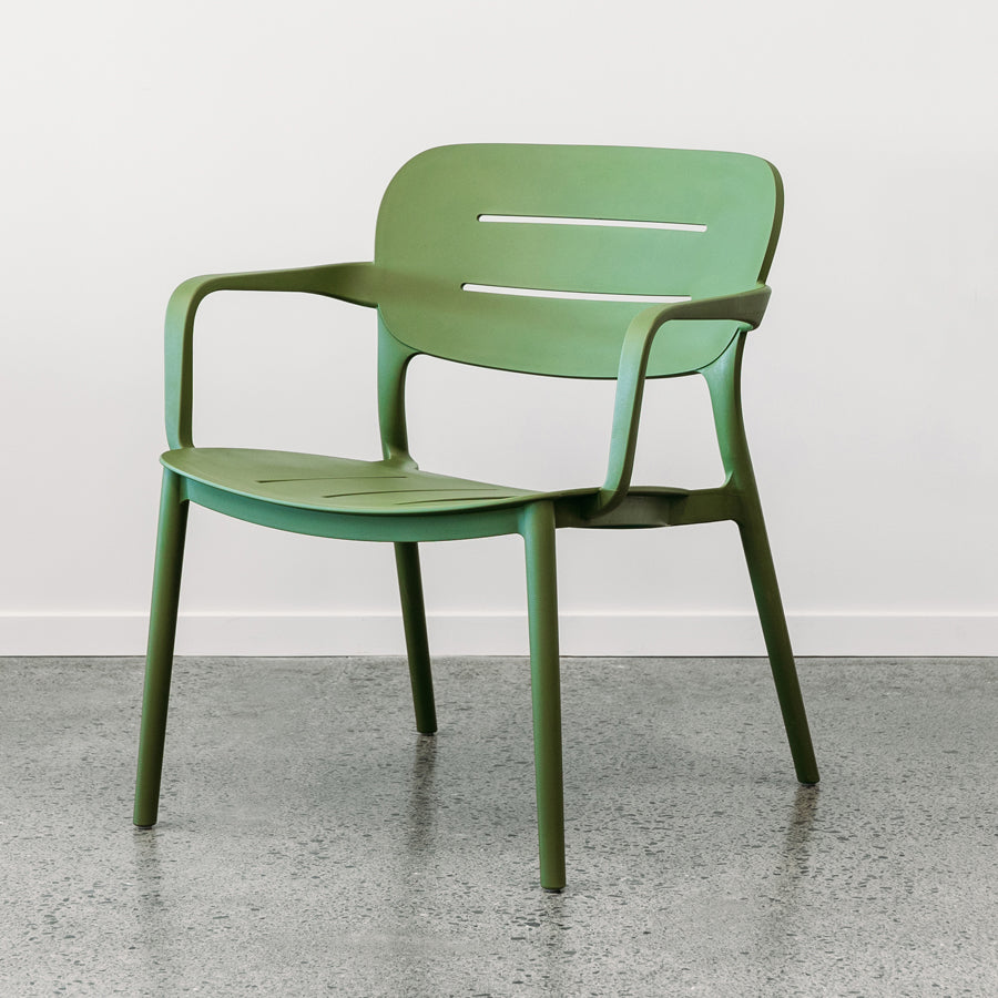 Nova Outdoor Dining Chair in green