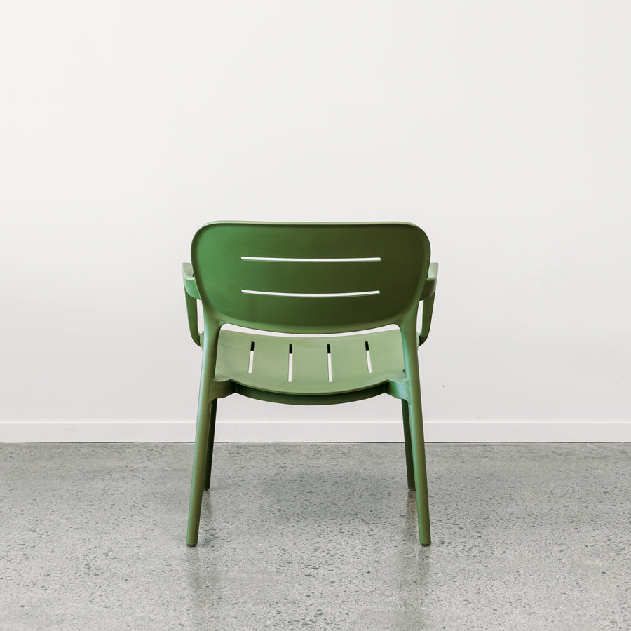 Nova Outdoor Dining Chair in green