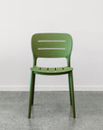 Nova outdoor dining chair in green