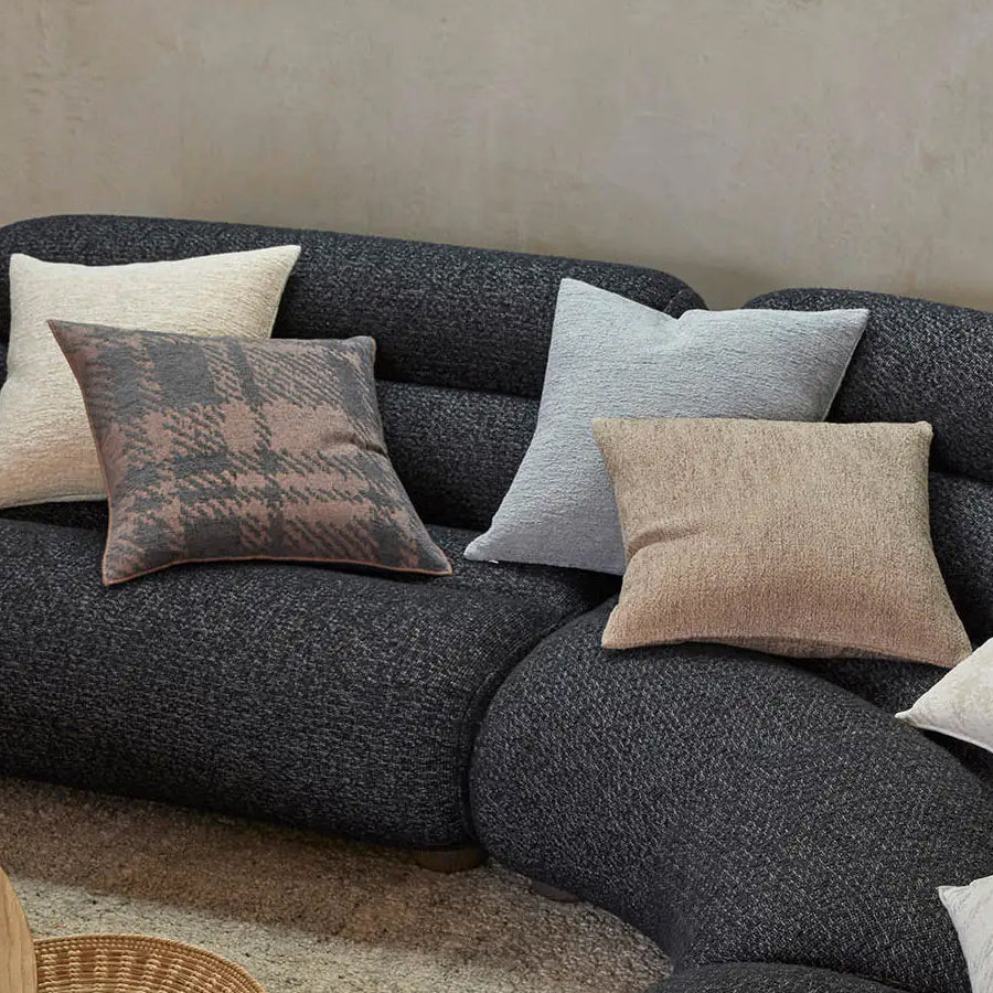 Laurent cushion