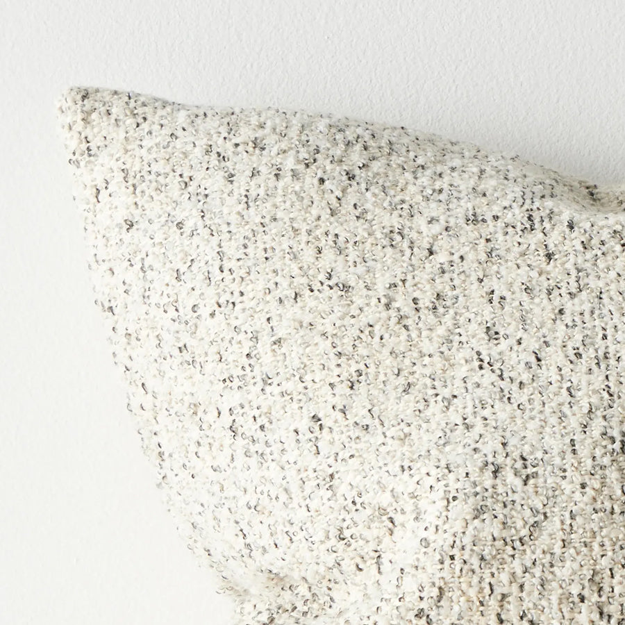 Lisette cushion in polar