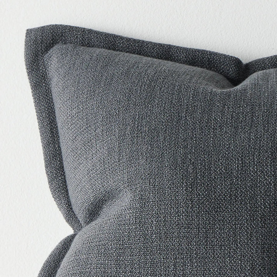 Figilo cushion midnight