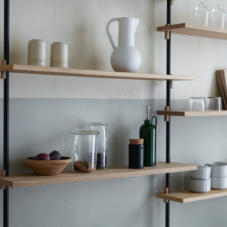 Moebe shelving system 