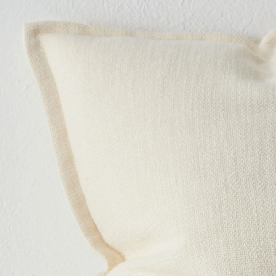 Figilo cushion pearl