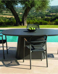 Podo outdoor dining table