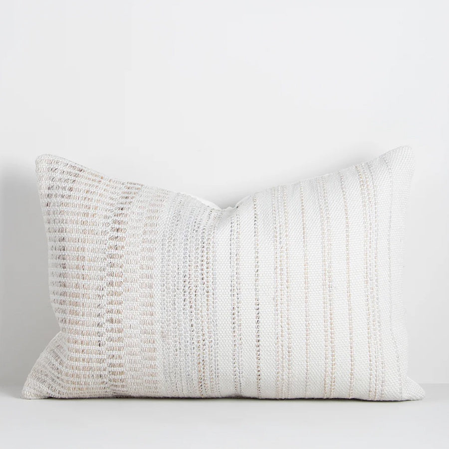 Sonnet outdoor cushion | Almond