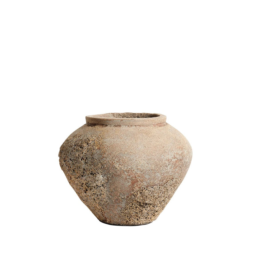 TRACE terracotta pot