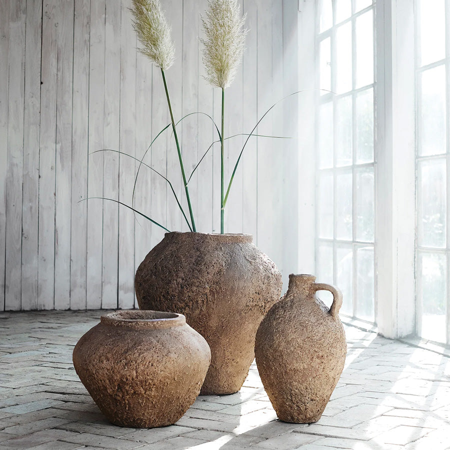 TRACE terracotta pot