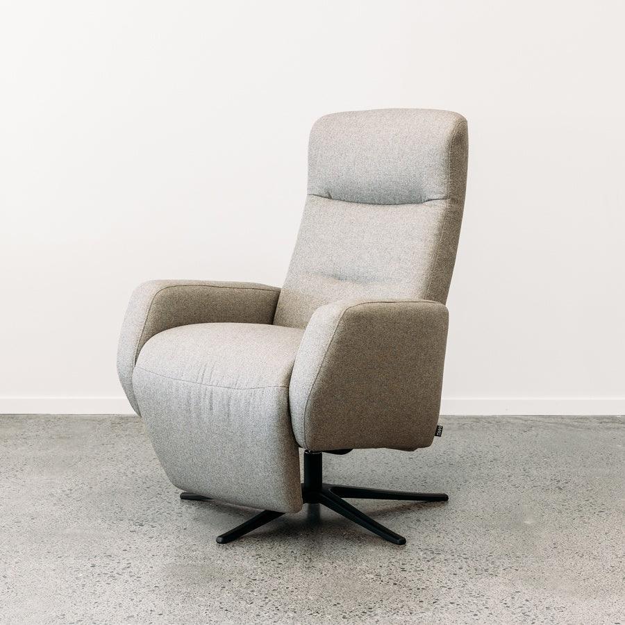 IMG Space Chair Manual Integrated - Warwick Oden Ash