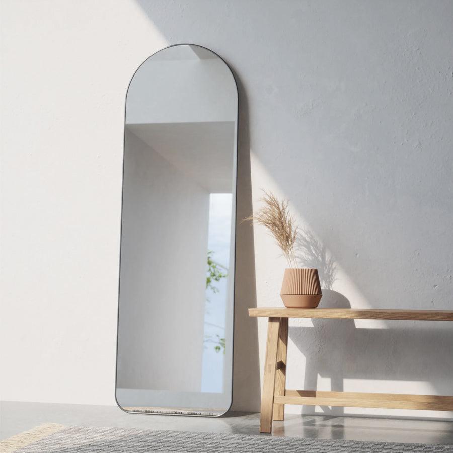 Hubba Arched Leaning Mirror - Black